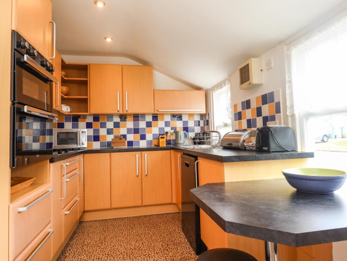 Armstrong Cottages No2 バンボロー エクステリア 写真