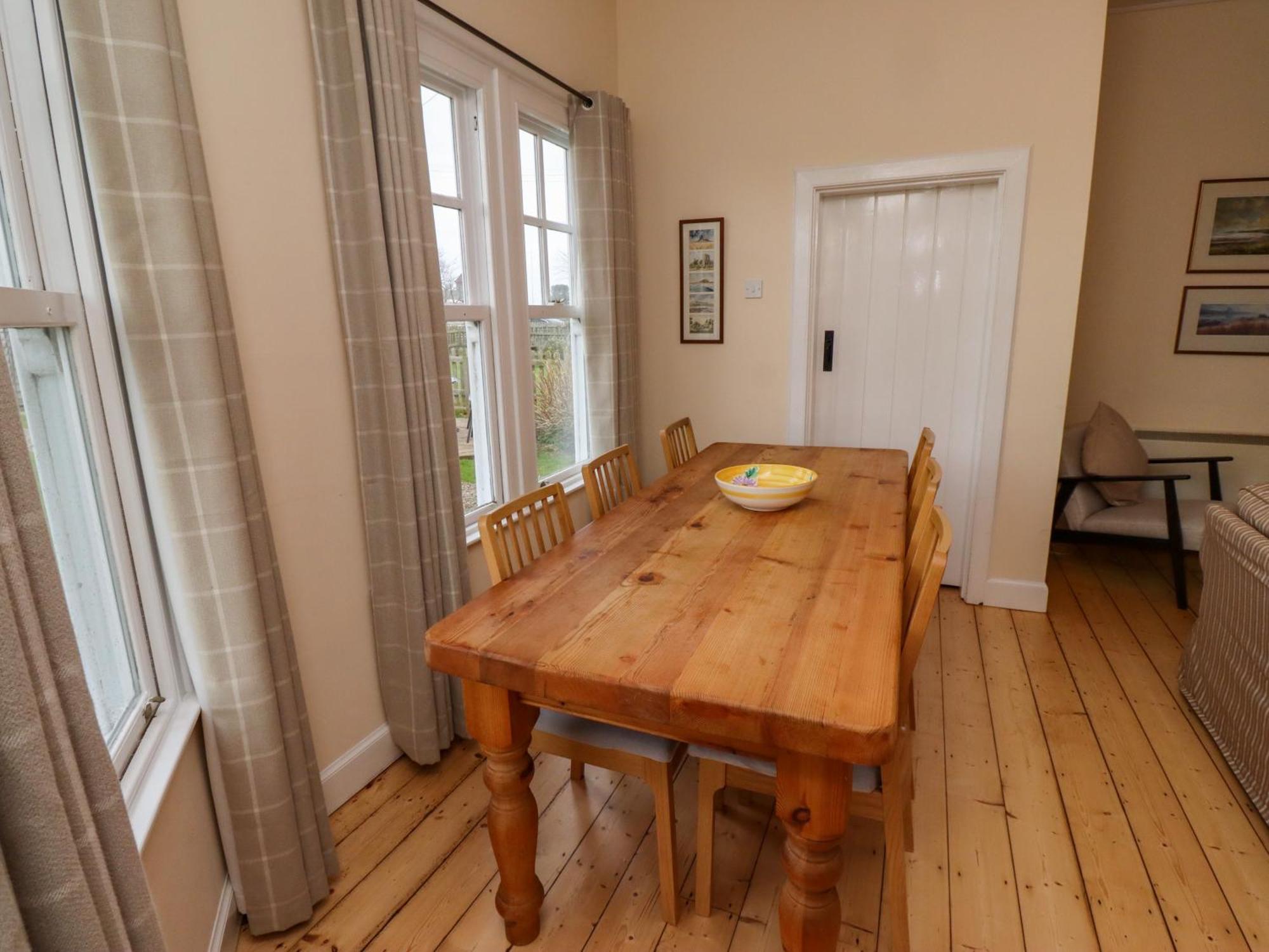 Armstrong Cottages No2 バンボロー エクステリア 写真