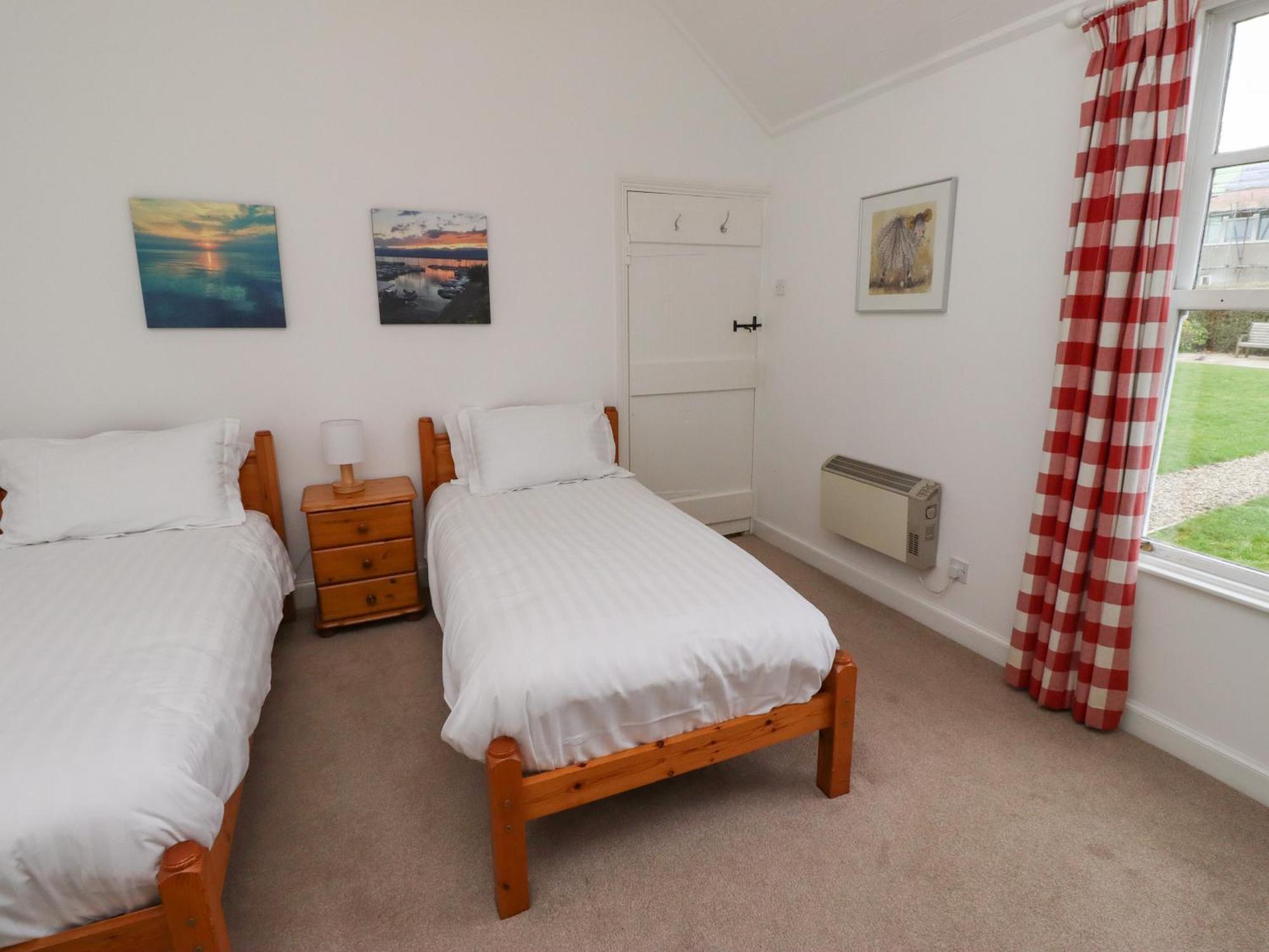 Armstrong Cottages No2 バンボロー エクステリア 写真